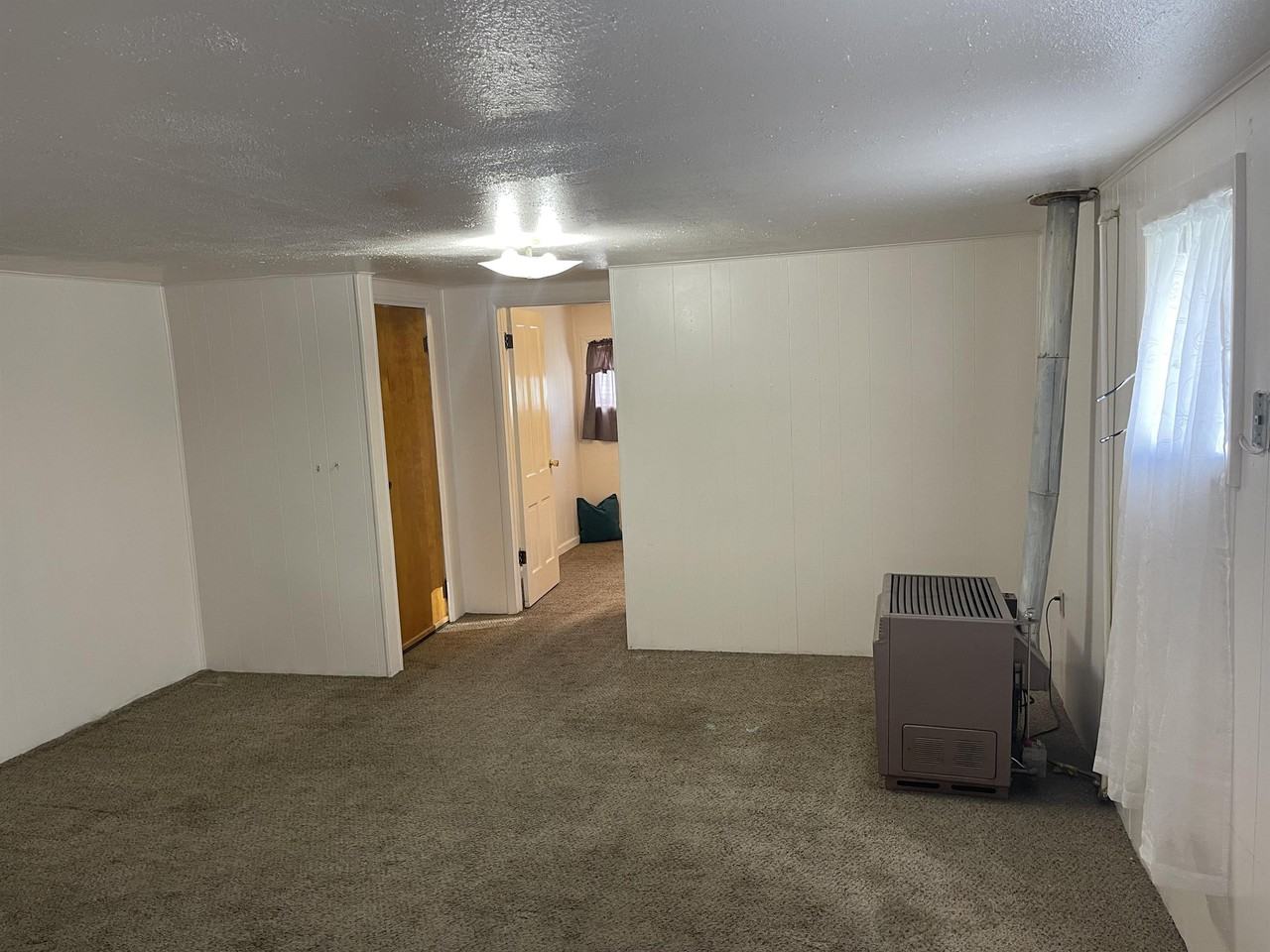 726 Broadway St #4 - Photo 7 of 11