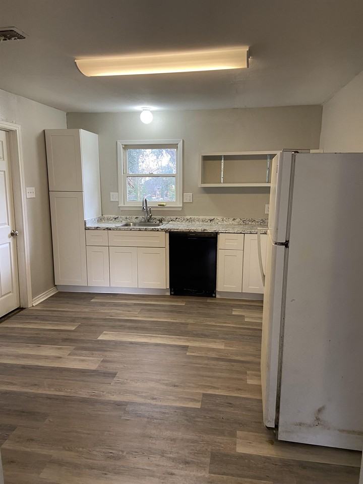 1101 N Wall St #1 - Photo 7 of 10