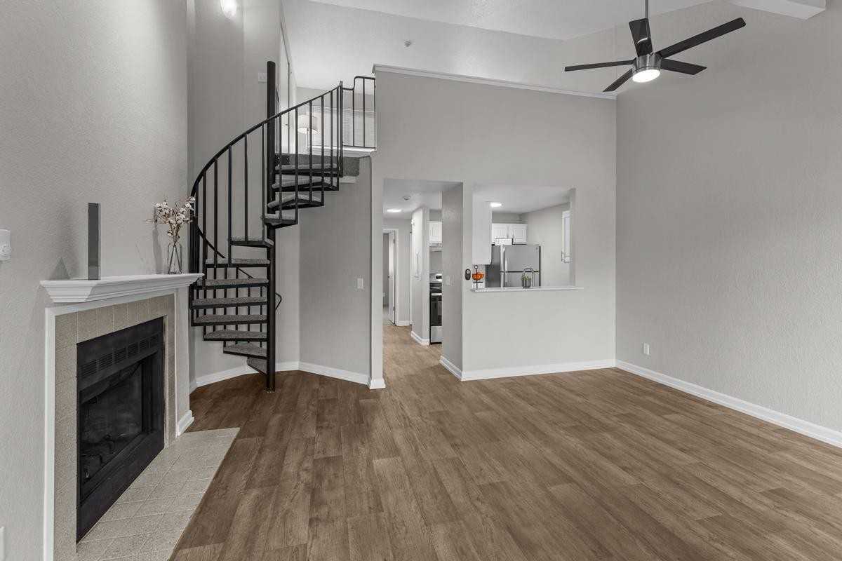 5424 212th St Sw - Photo 4 of 10