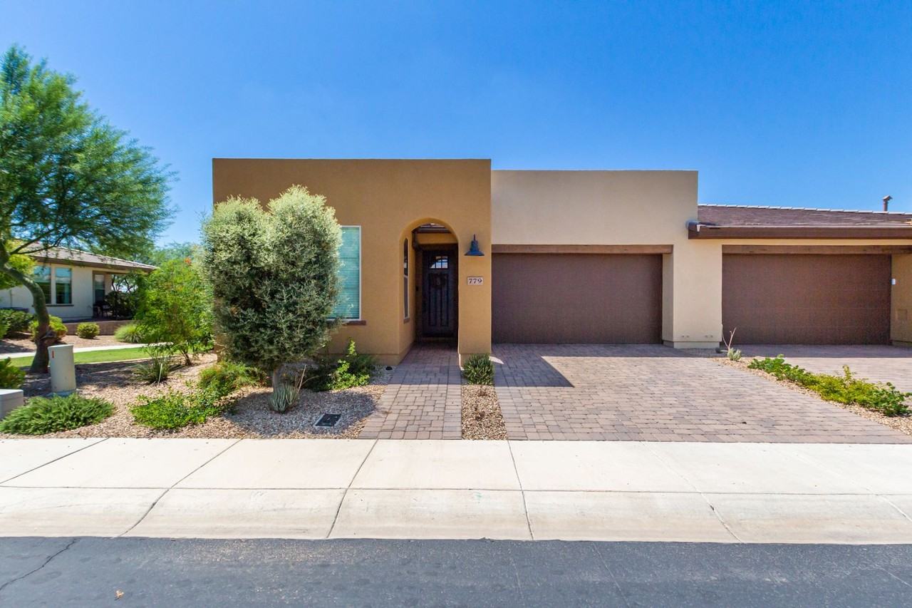 779 E Cobble Stone Dr