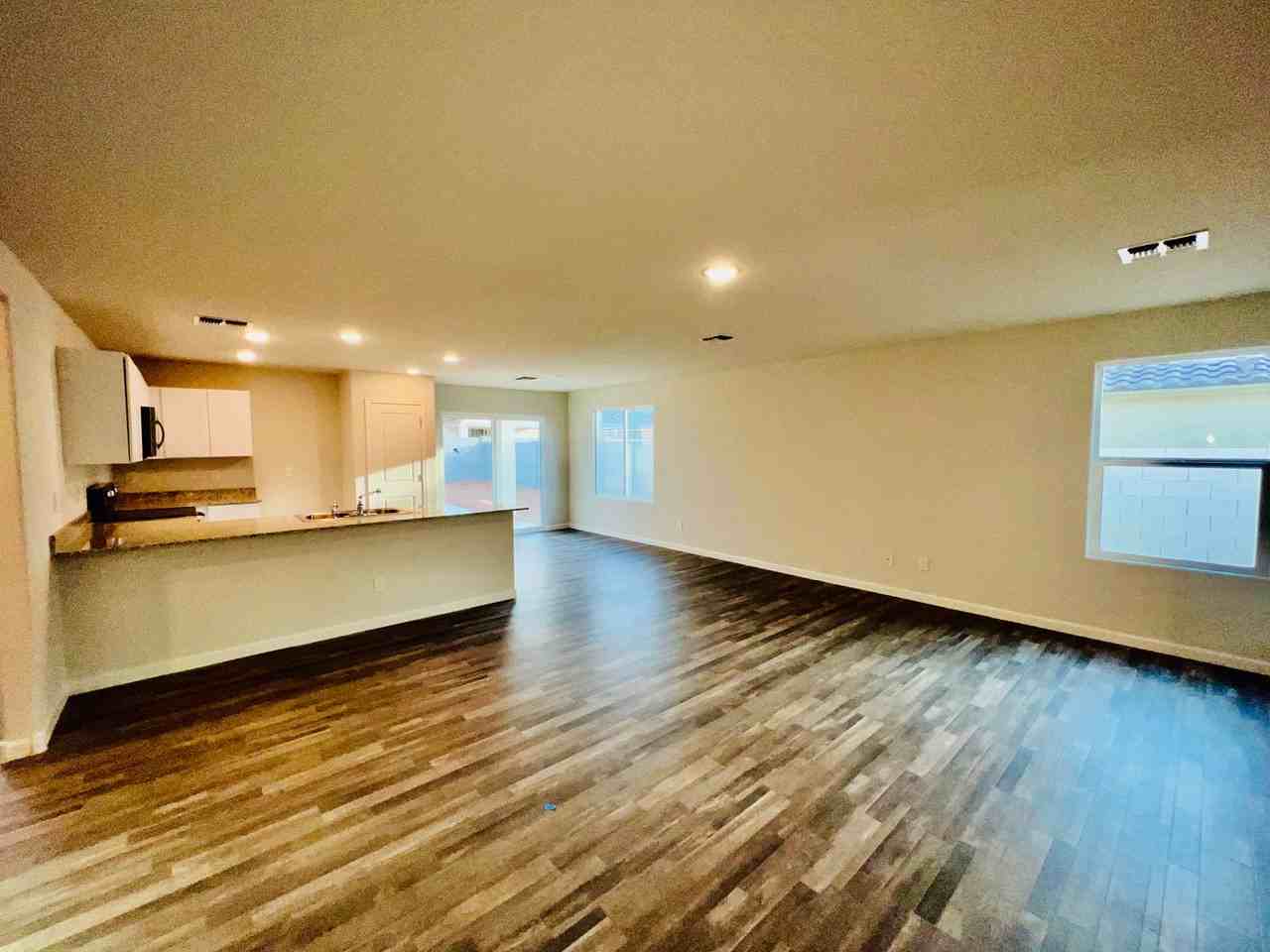 2083 E Velvet Pl - Photo 5 of 26