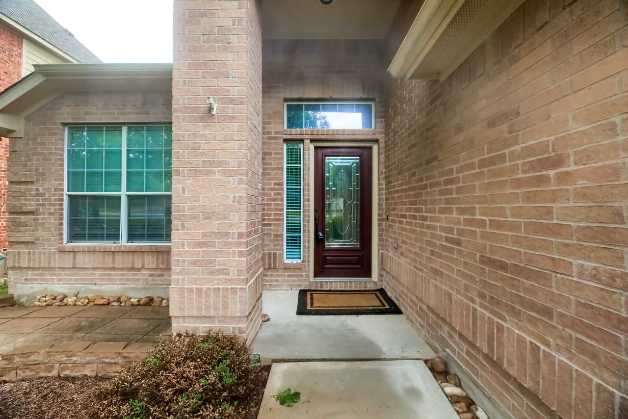 11705 Cherisse Dr - Photo 2 of 40