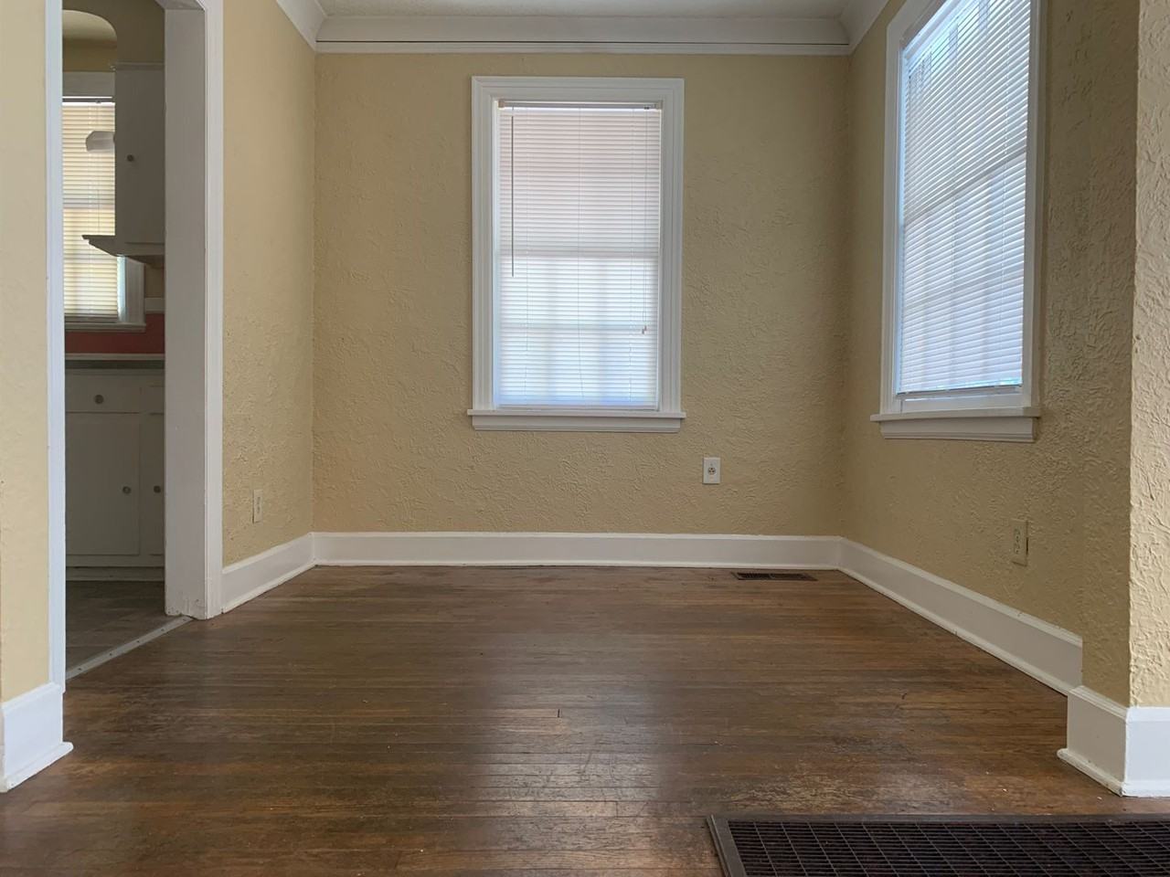 3734 Kearney Ave - Photo 4 of 12