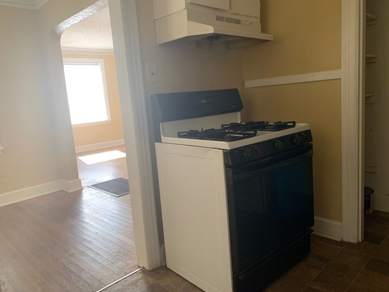 3734 Kearney Ave - Photo 7 of 12