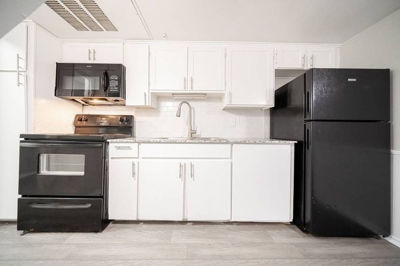 3311 at Vernon - Photo 3 of 50