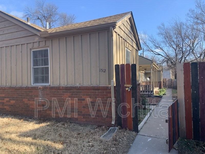1512 S Pattie St - Photo 2 of 10
