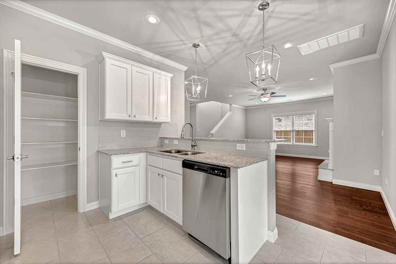 1326 Park St #NA - Photo 2 of 27