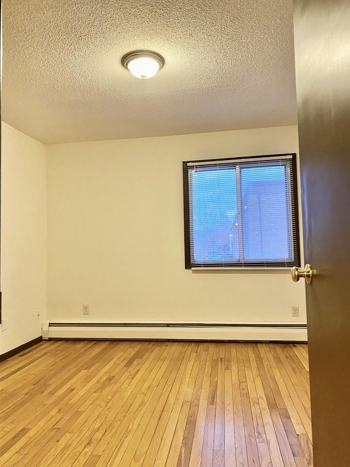 1310 Park Street - Photo 4 of 15