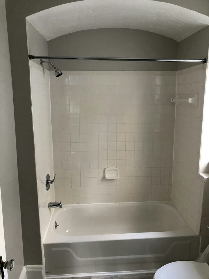 615 East 17th Street - Photo 7 of 14