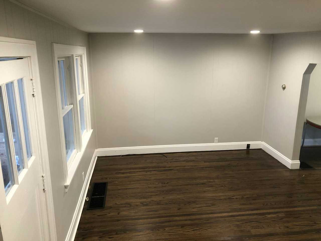 615 East 17th Street - Photo 3 of 14