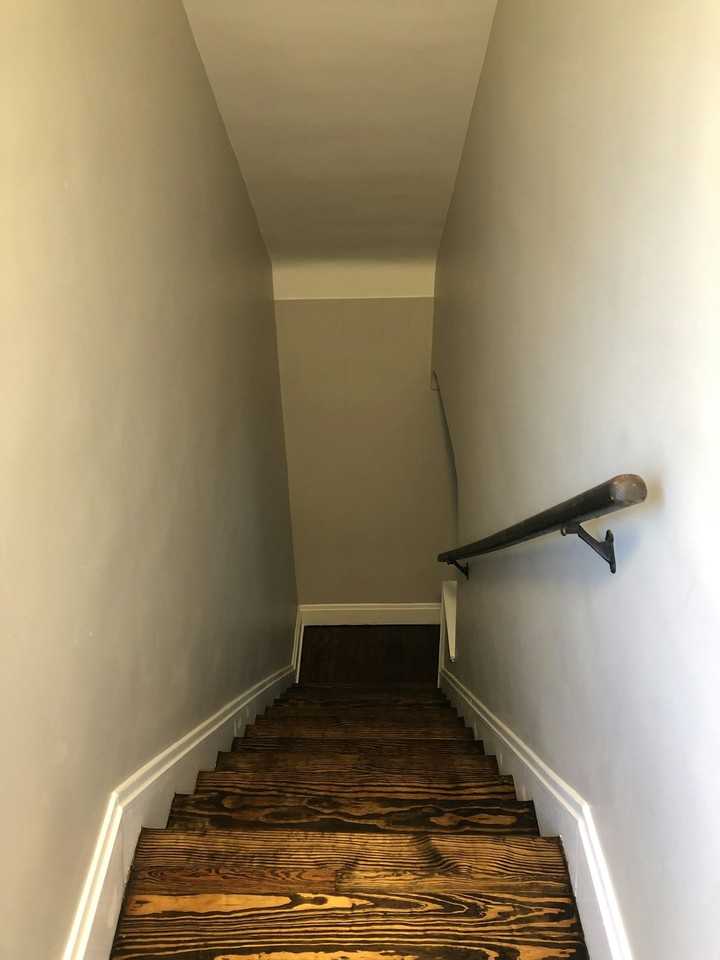 615 East 17th Street - Photo 6 of 14