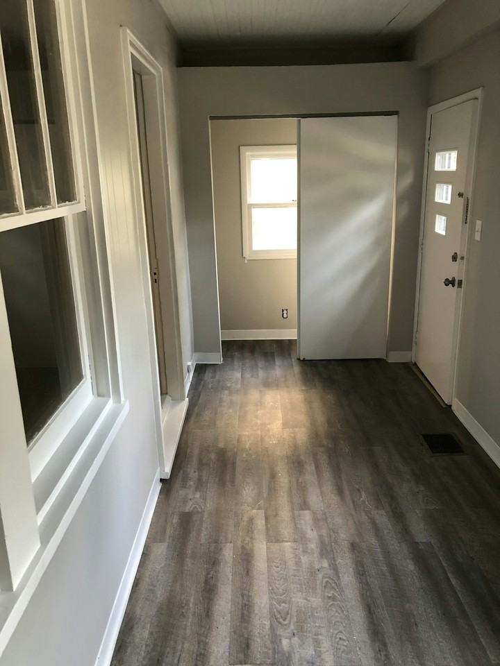 615 East 17th Street - Photo 5 of 14