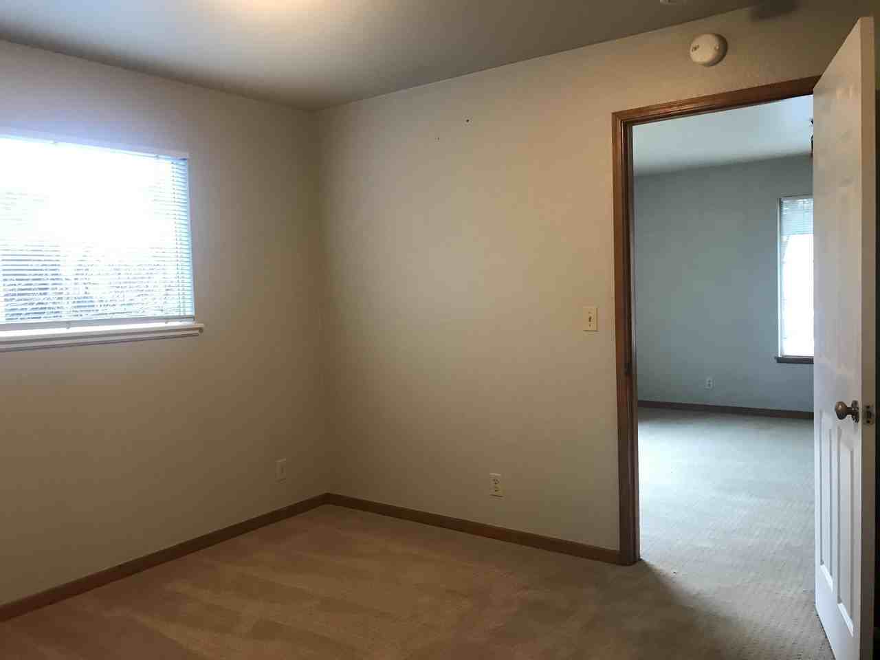 2913 Highland Ct #1 - Photo 4 of 16