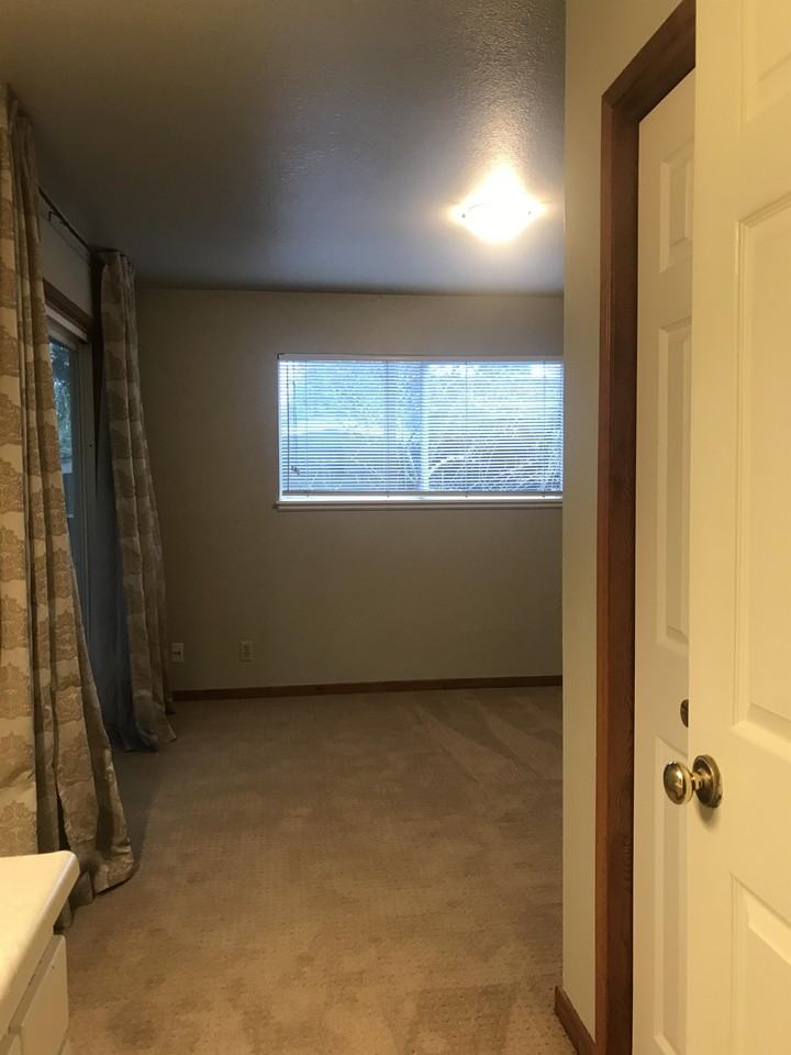 2913 Highland Ct #1 - Photo 5 of 16