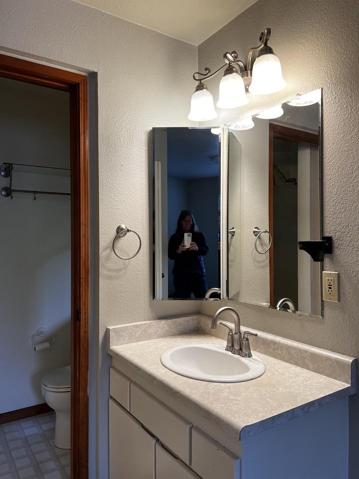 2913 Highland Ct #1 - Photo 7 of 17