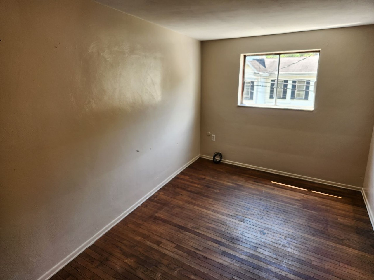 708 Evergreen Ave - Photo 5 of 21