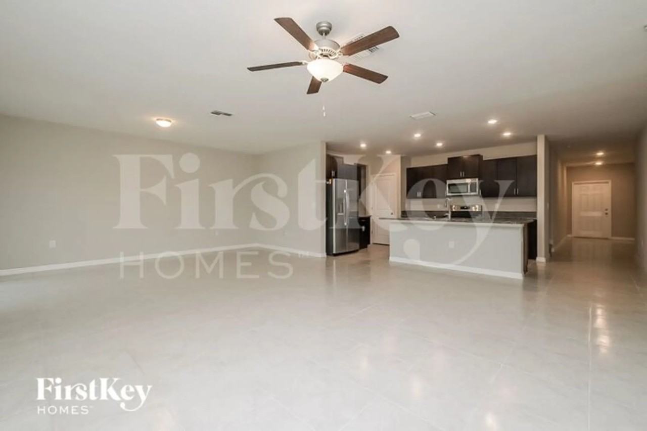 723 Timeless Moss Dr - Photo 3 of 15