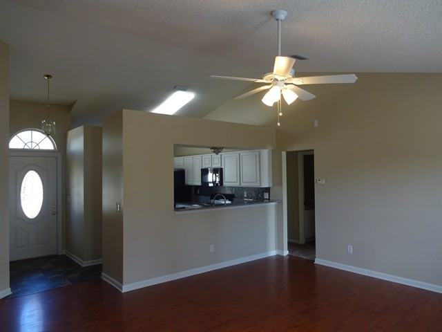 3401 Citation Dr - Photo 2 of 14