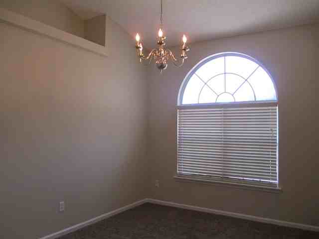 2800 Bailey Way - Photo 3 of 19