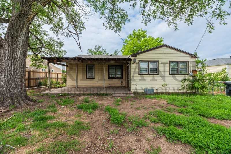 2732 N Grove St - Photo 2 of 27