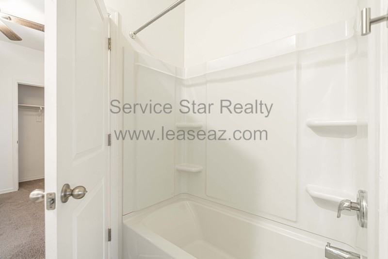 6516 W Ian Dr - Photo 6 of 31