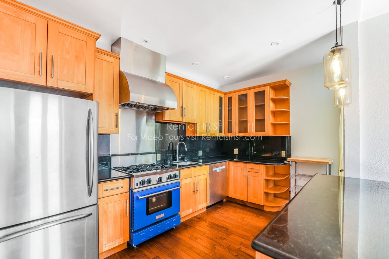 1209 Scott St - Photo 2 of 19