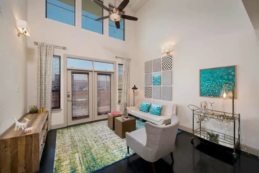 2098 Smith Street #MTR1 - Photo 4 of 10