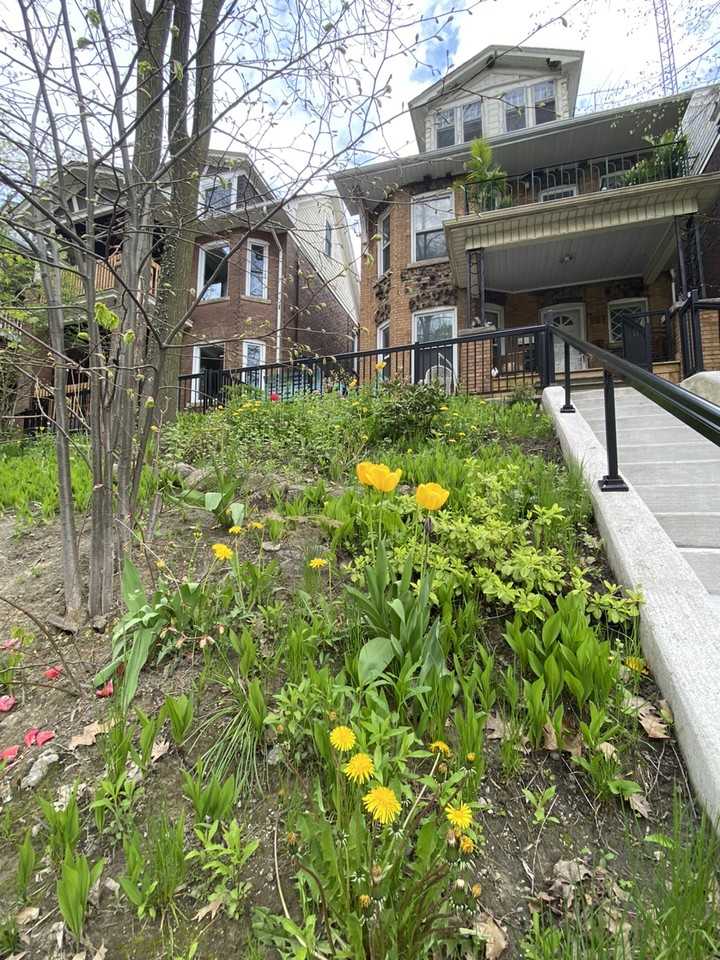 161 Parkside Dr - Photo 2 of 15