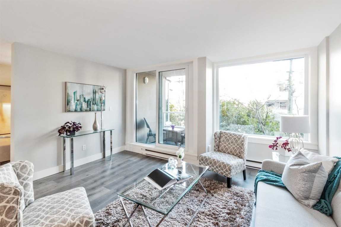 1845 Robson Street - Photo 2 of 11