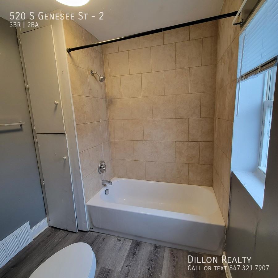520 S Genesee St #2 - Photo 7 of 7