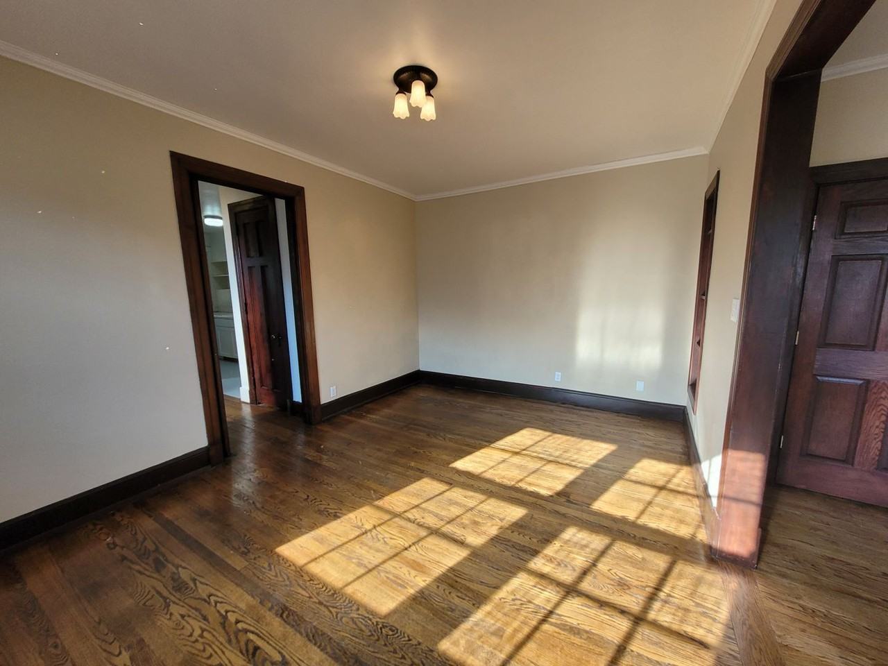 1534 Woodland Avenue #3 - Photo 4 of 24