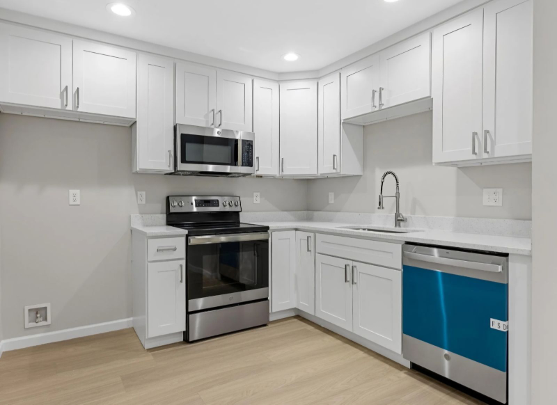 279 Poole St #279 - Photo 2 of 10