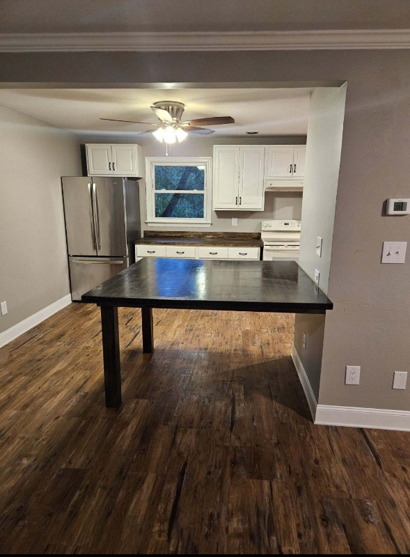 3691 Logan Ferry Rd - Photo 3 of 10
