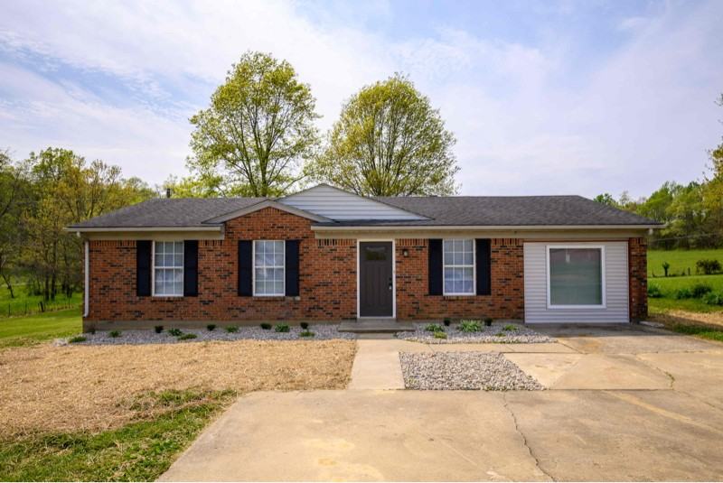 8055 Tom Evans Rd - Photo 3 of 7