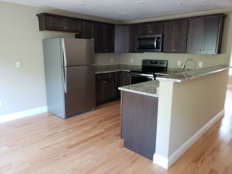 33 Cardigan Ct - Photo 2 of 22