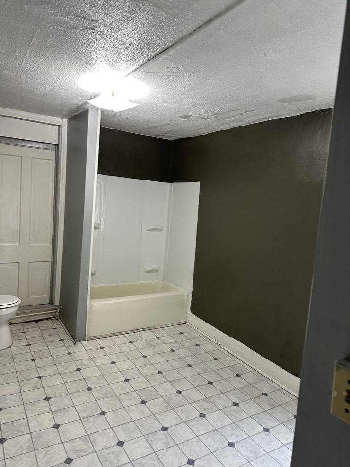 216 Milton Pl #216 - Photo 5 of 5