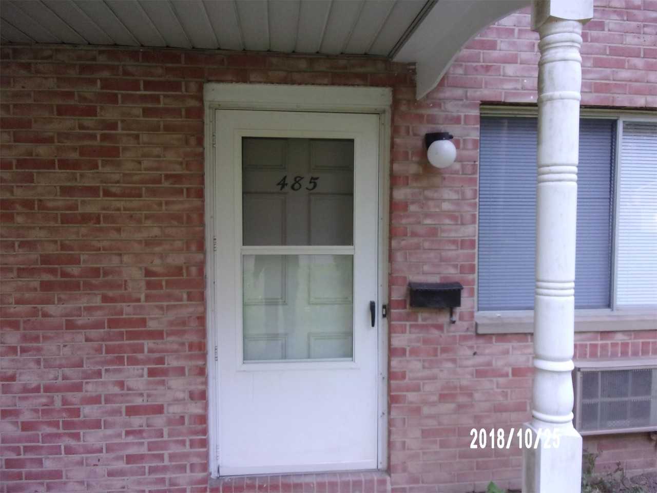 485 Brentwood Ave #B485 - Photo 2 of 9