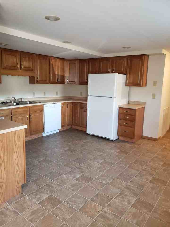 20 - 1500 14th Ave - Photo 2 of 9