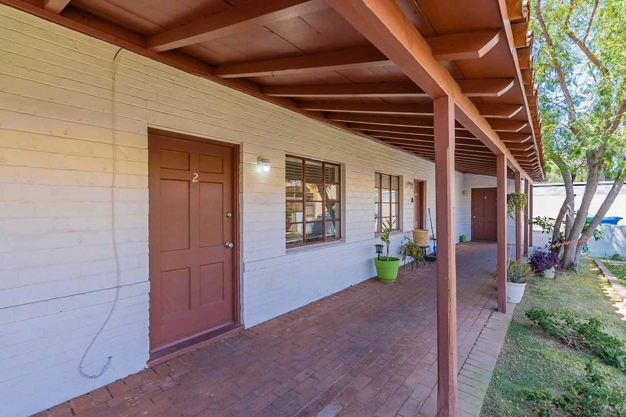 928 W Mcdowell Rd #2 - Photo 3 of 33