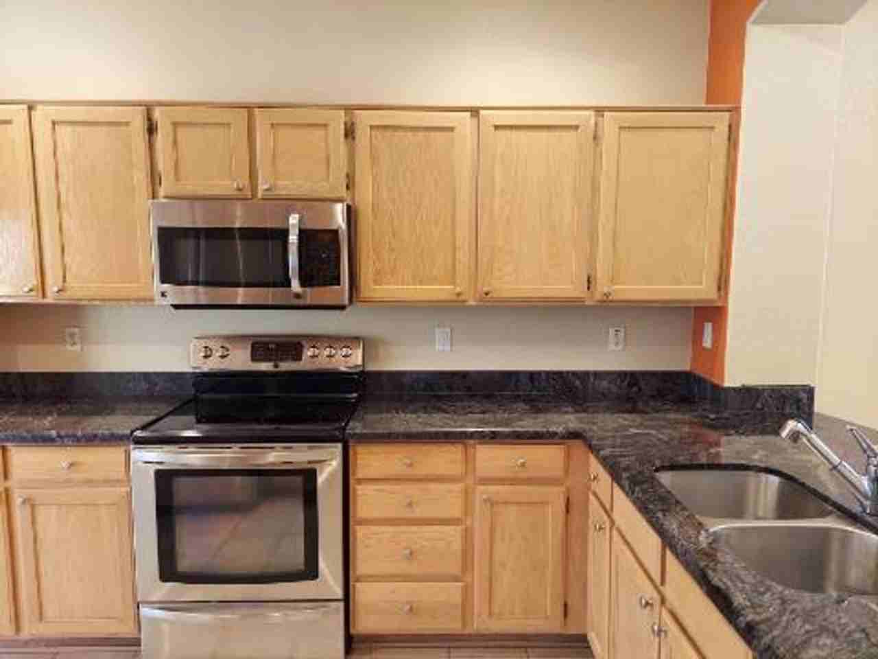 10363 W Potter Dr - Photo 3 of 22