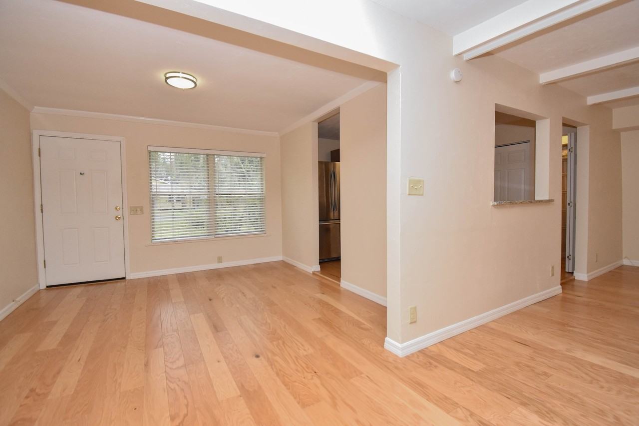 710 Northwest 54th Terrace - Photo 3 of 14