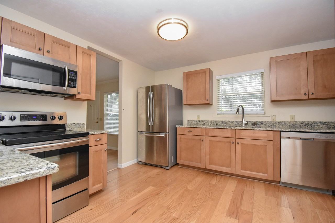 710 Northwest 54th Terrace - Photo 5 of 14