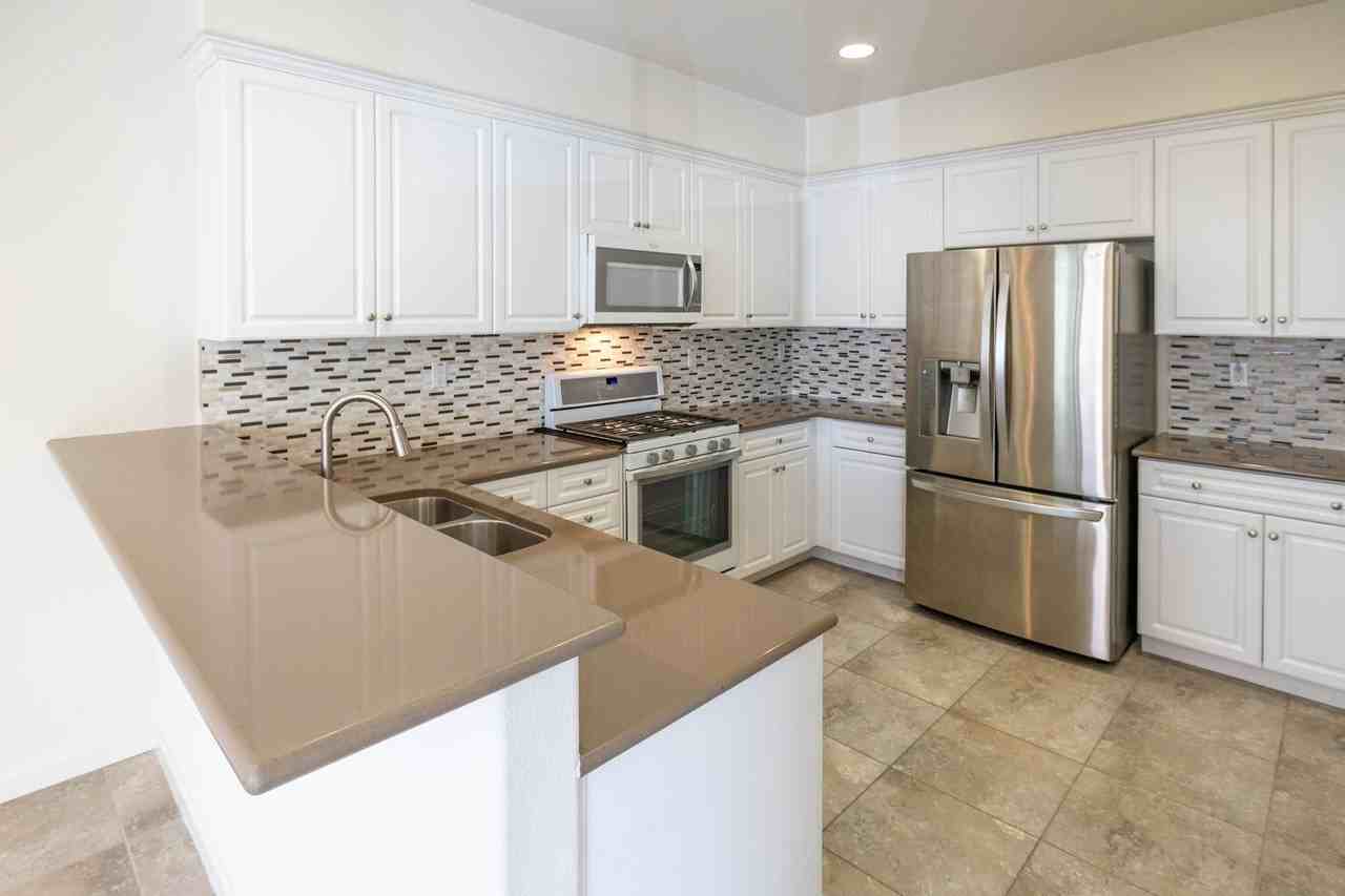 1086 Pepper Rd - Photo 2 of 28