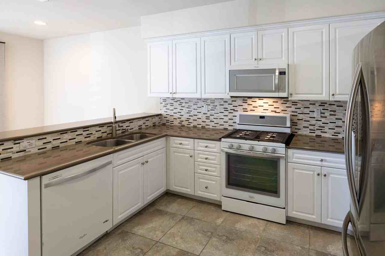 1086 Pepper Rd - Photo 3 of 28