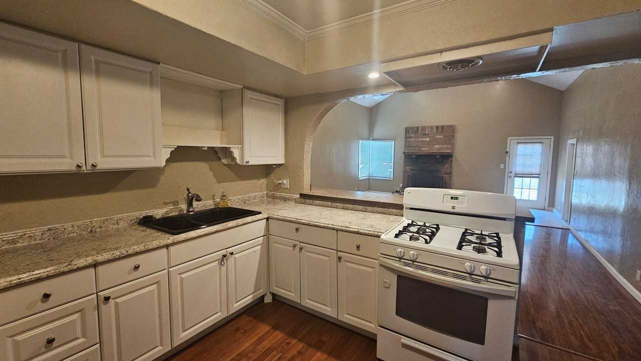 4316 S Hayden St - Photo 6 of 9