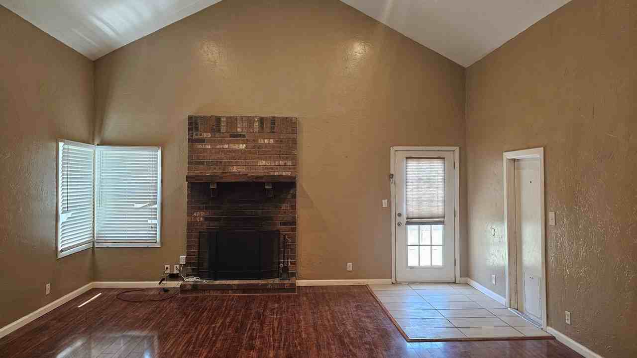 4316 S Hayden St - Photo 7 of 9