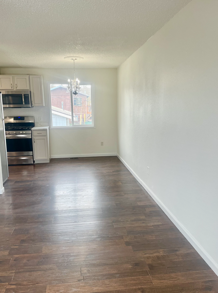 507 N Bailey St - Photo 4 of 17
