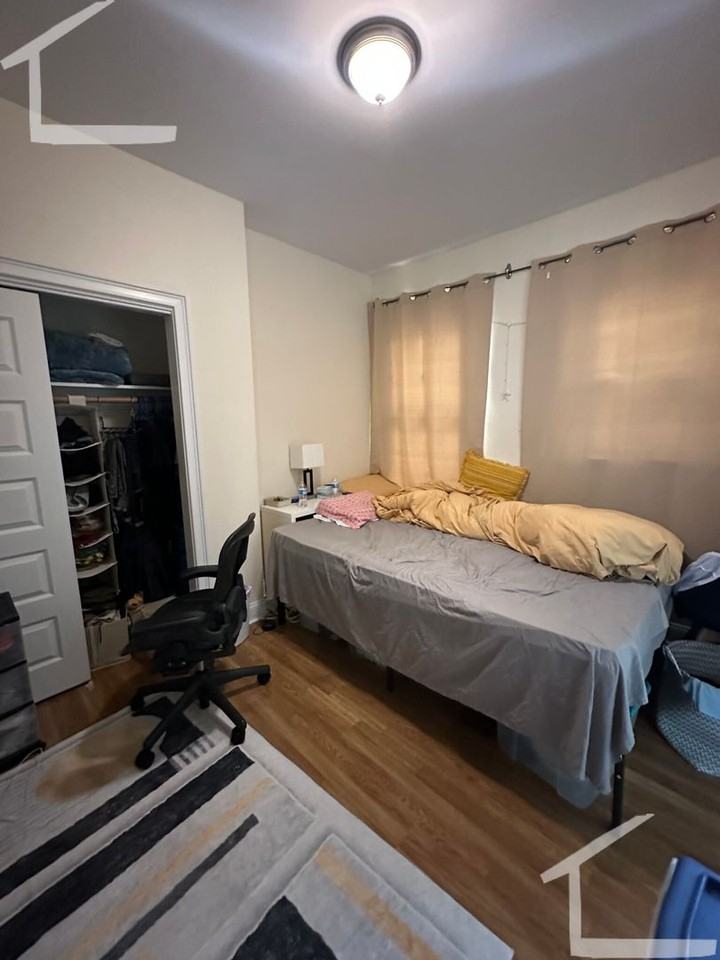 51 Ashford St - Photo 4 of 15