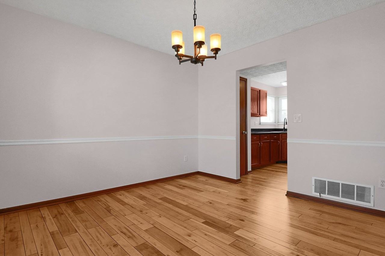 321 Amber Wood Way - Photo 6 of 31