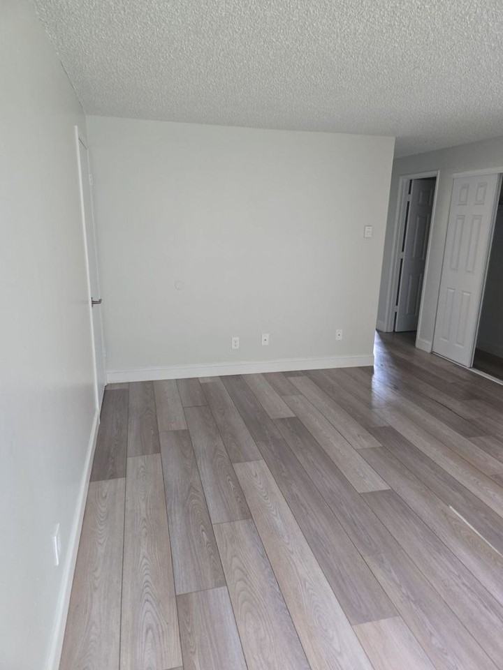 Tuscany Village - Photo 6 of 8